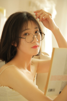 欣欣雨的TK视频丨VK
